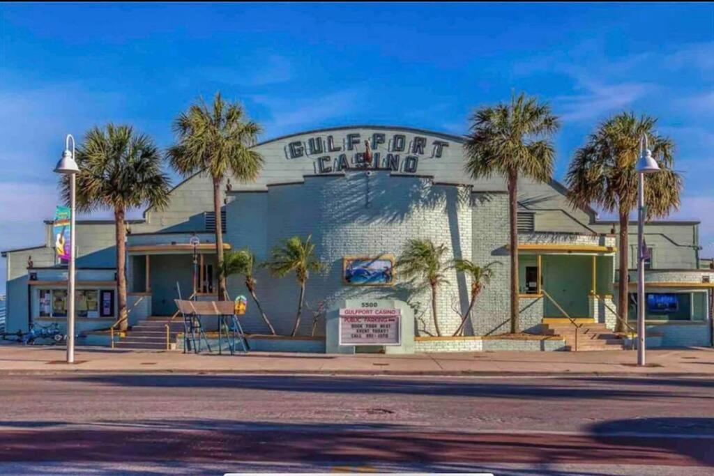 In The Center Of Gulfport, Min Away From The Beach! San Petersburgo Exterior foto